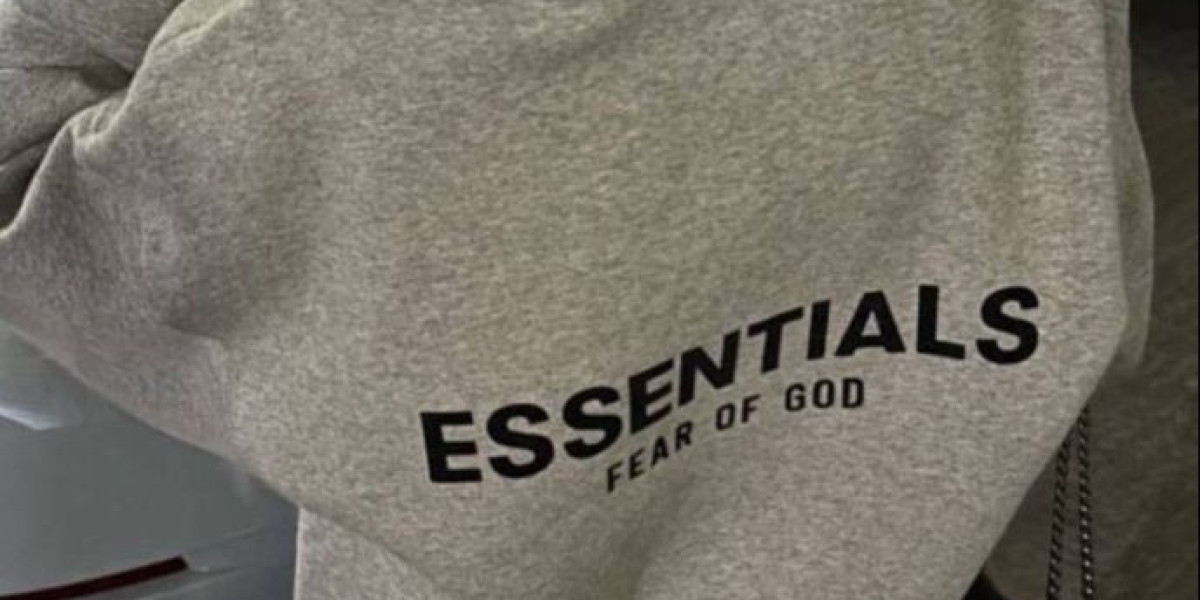 How Essentials tracksuit hoodies fit different body types