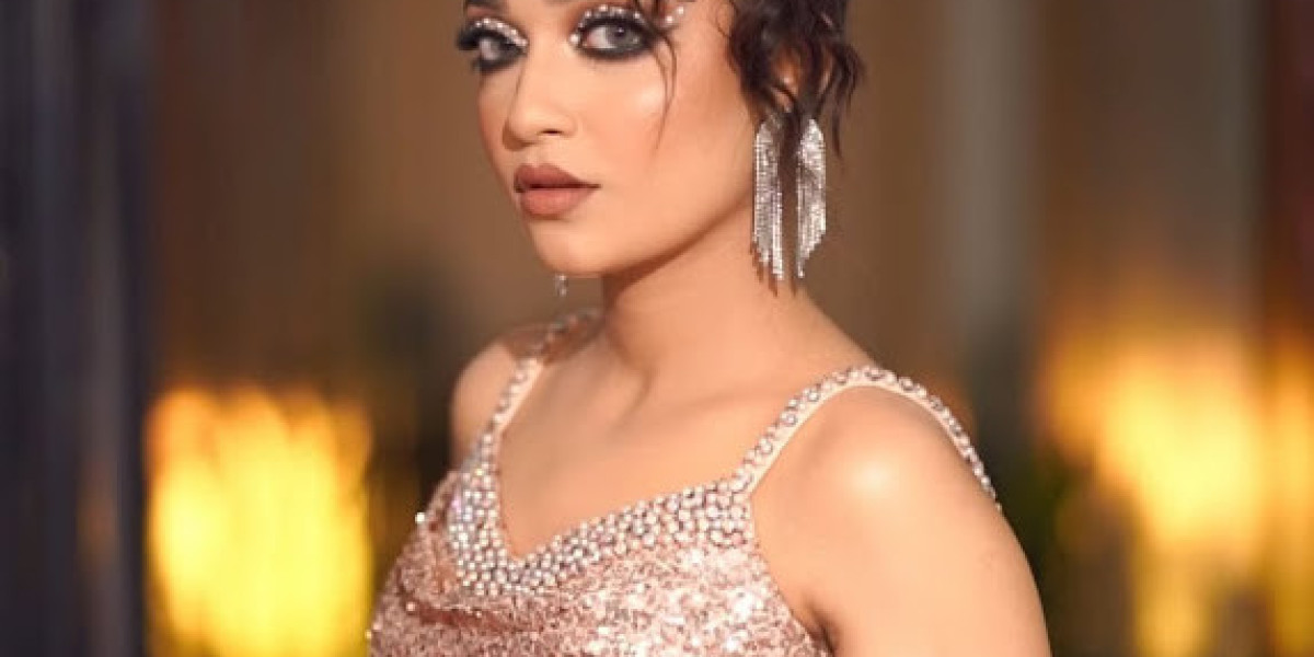 Nail Art Course in Saket Delhi – Lakmé Academy, Saket