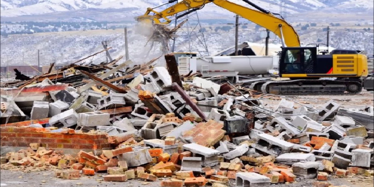 Debris Removal Services in Kent WA for Clean Properties